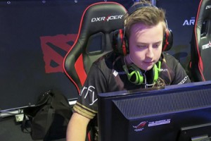 Dxracer OH/KF57/NG - один из самых удачных экземпляров геймерских кресел