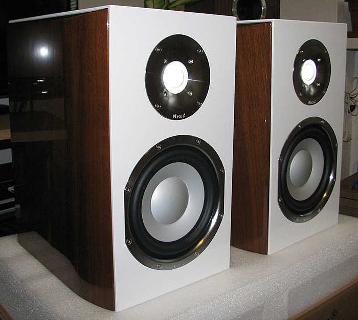 Quantum1003avmag411_en